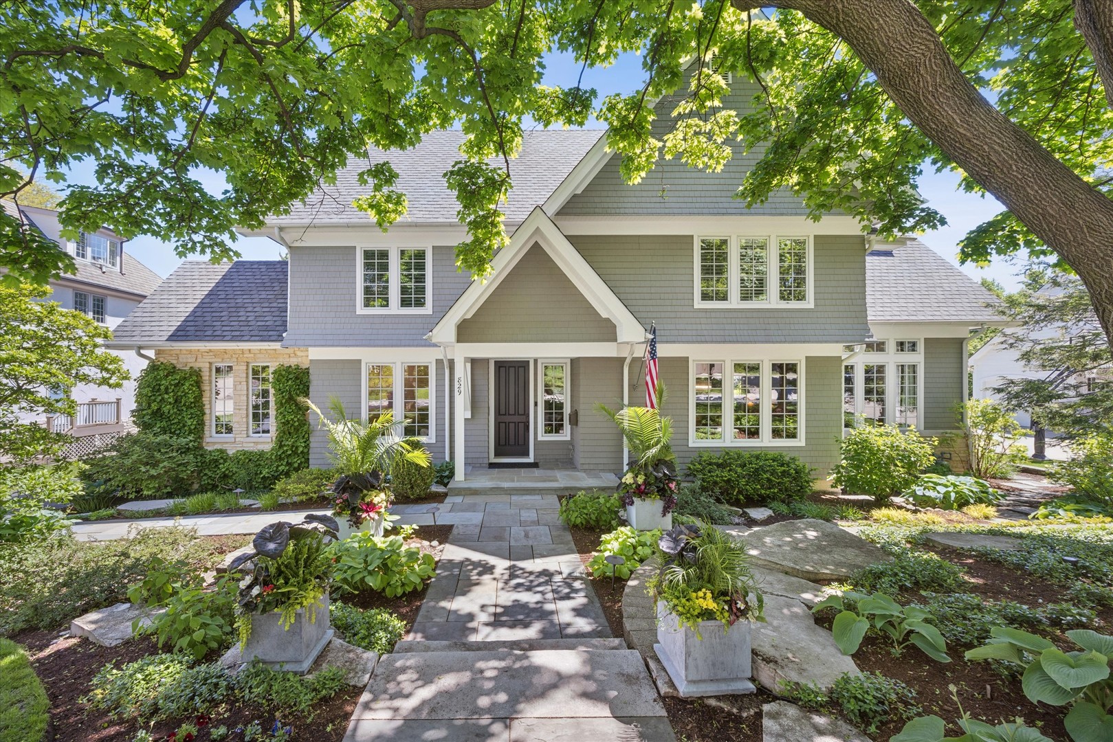 Photo of 829 S Thurlow Street, Hinsdale, IL 60521