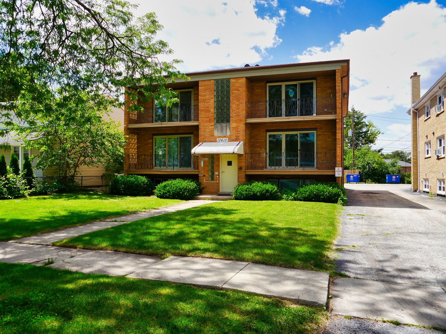 Photo of 10410 S Moody Ave Avenue, Chicago Ridge, IL 60415