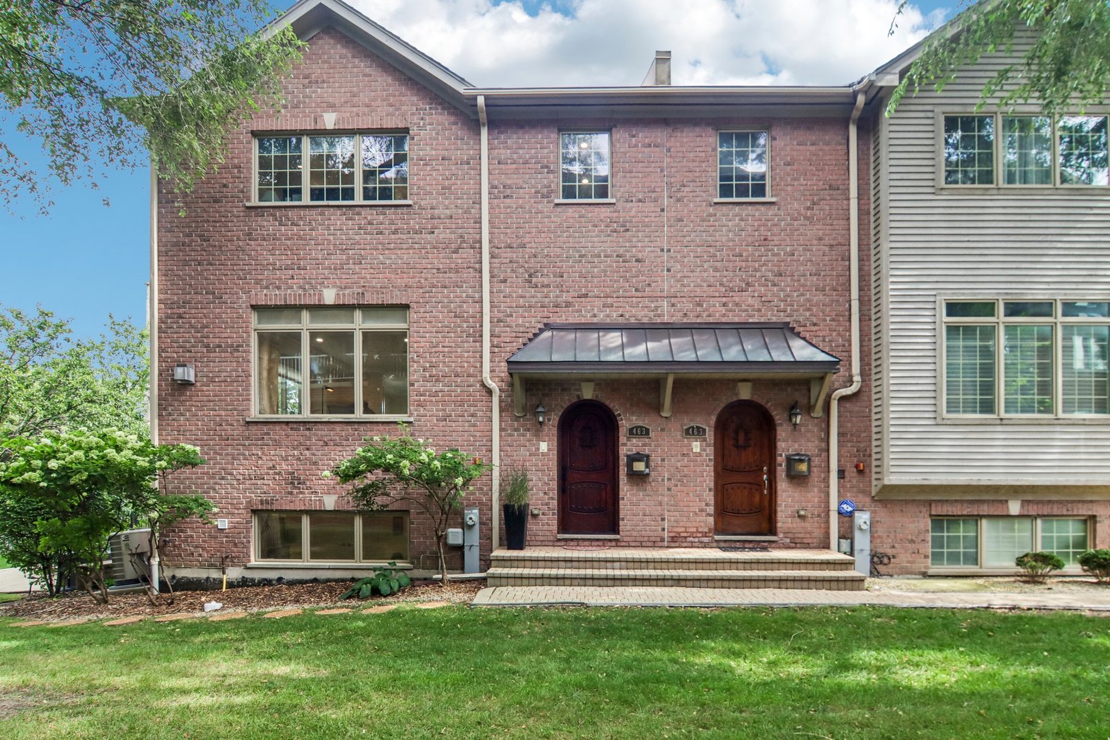 Photo of 463 Summit Avenue, Park Ridge, IL 60068