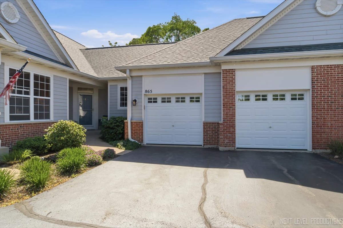 Photo of 865 Cambridge Drive, Batavia, IL 60510