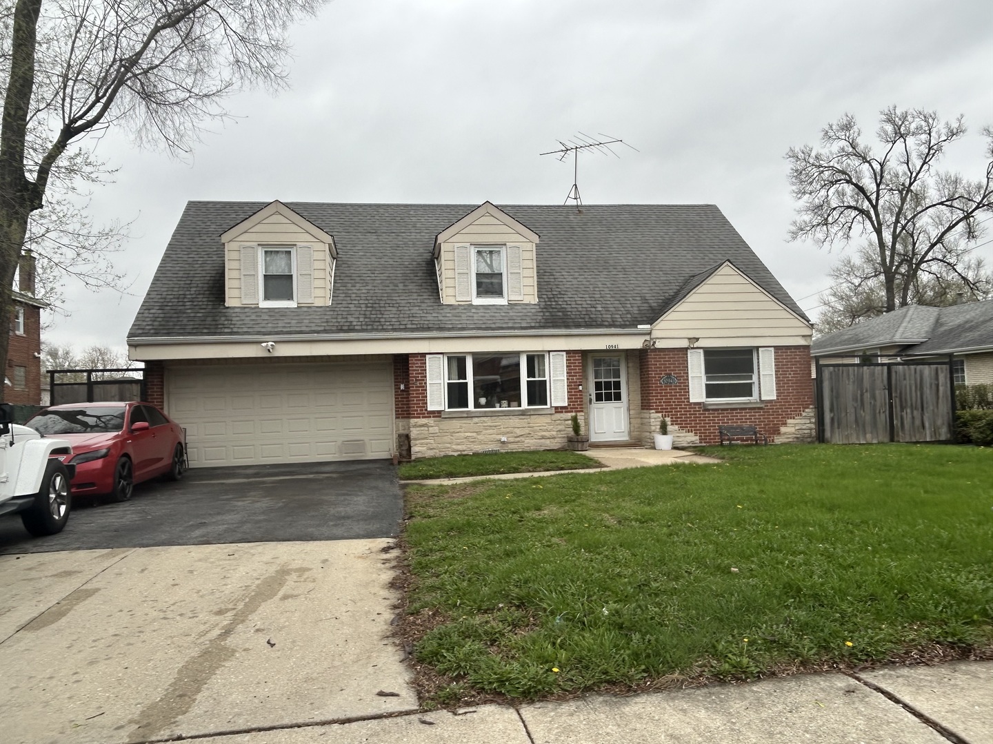 Photo of 10941 Ridgeland Avenue, Chicago Ridge, IL 60415