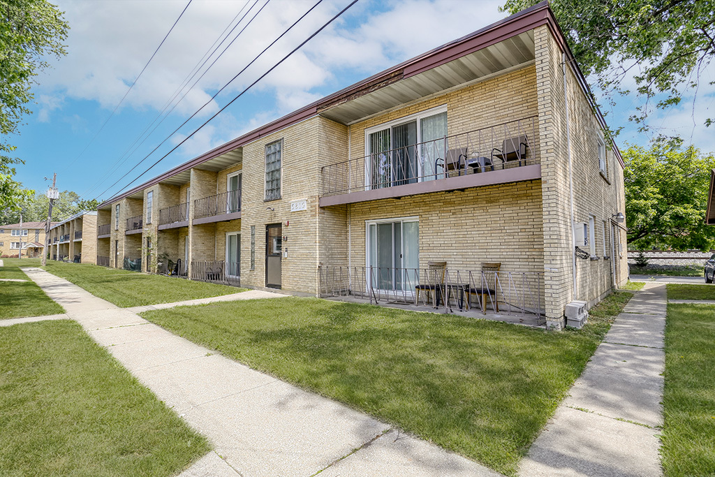 Photo of 5810 107th Court Way, Chicago Ridge, IL 60415