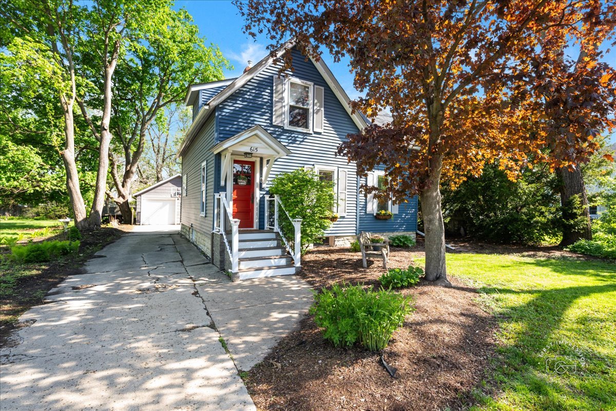 Photo of 615 Elm Street, Batavia, IL 60510