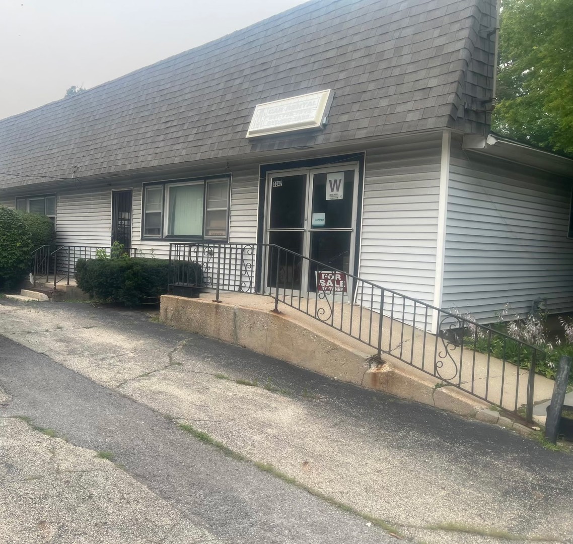 Photo of 3042 Sunset Avenue, Waukegan, IL 60087