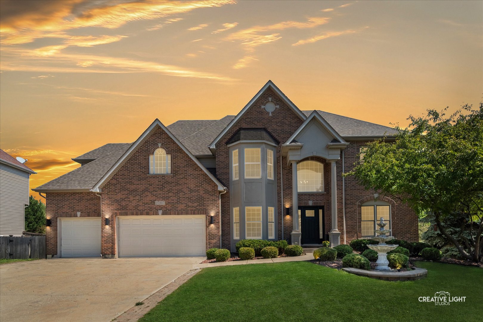 Photo of 27107 Thornwood Boulevard, Plainfield, IL 60585