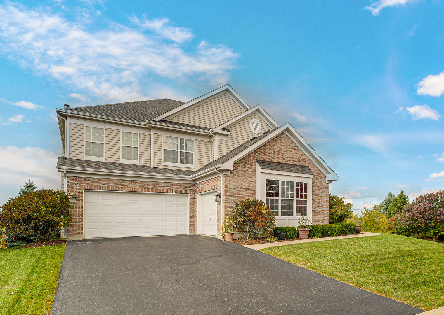 Photo of 2405 River Hills Lane, Bolingbrook, IL 60490
