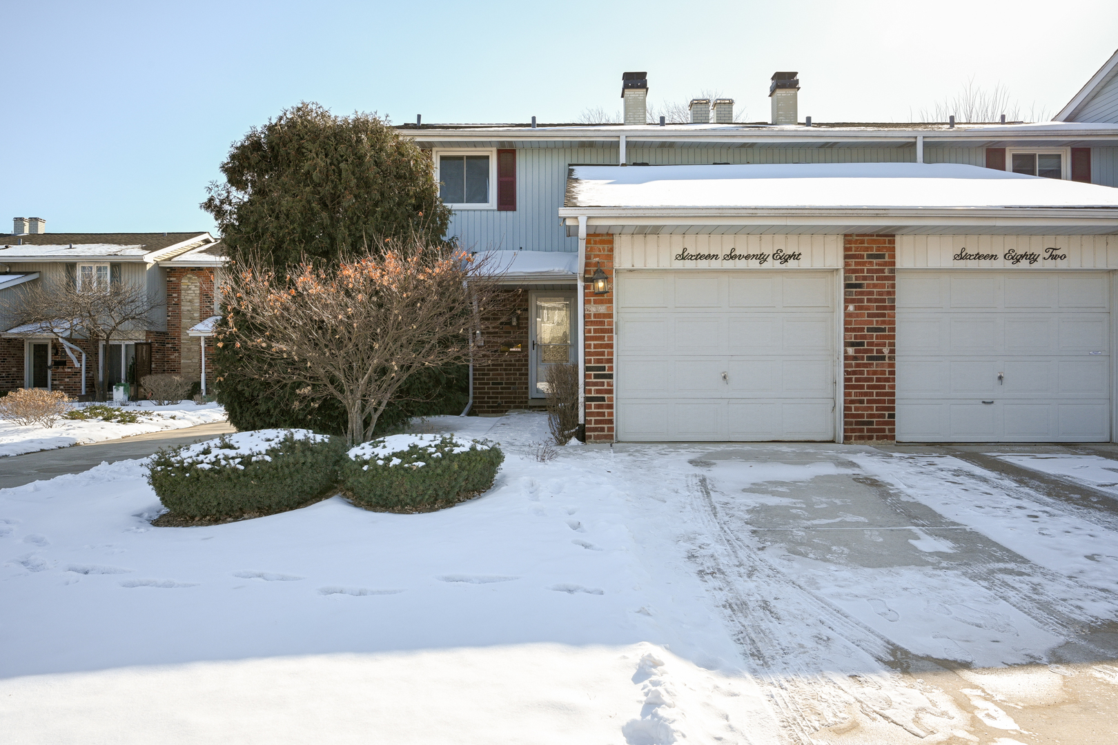 Photo of 1678 Groton Court, Wheaton, IL 60189