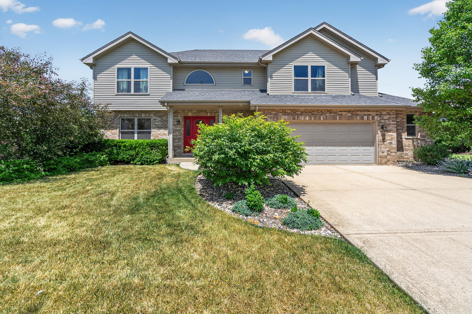 Photo of 571 Northern Lights Way, New Lenox, IL 60451