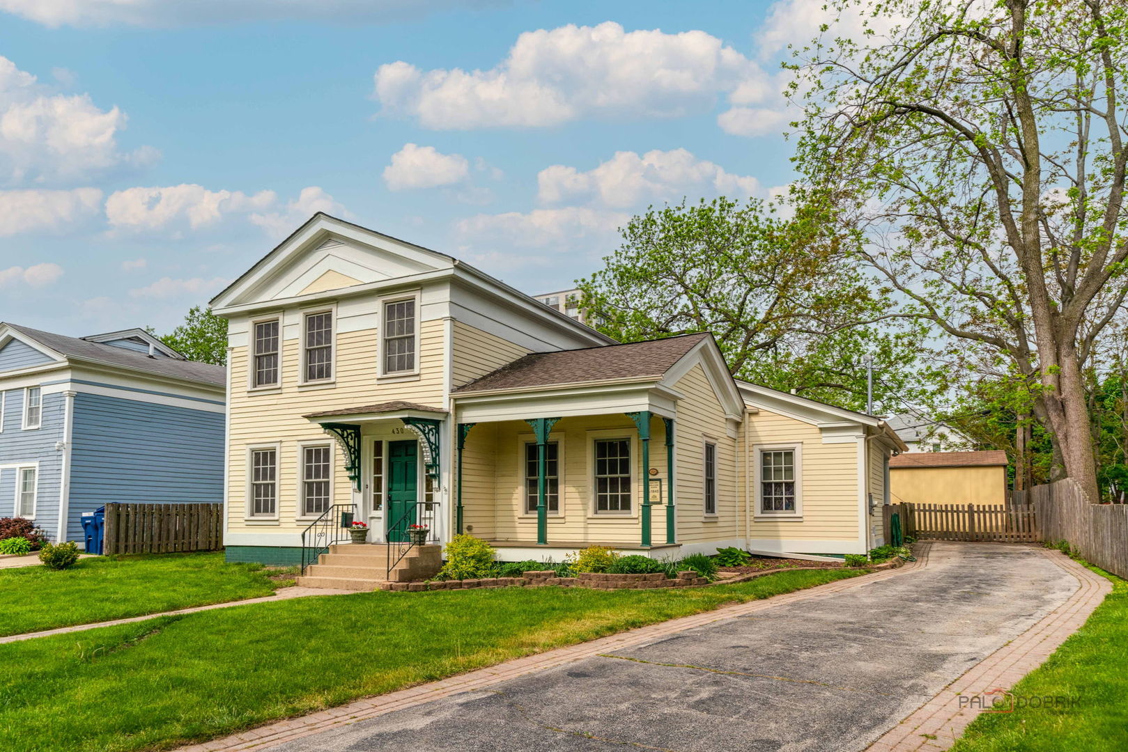 Photo of 430 N Sheridan Road, Waukegan, IL 60085