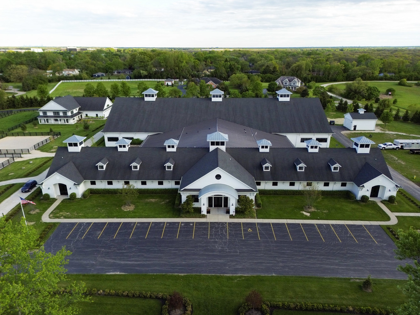 Photo of 14341 W OLD SCHOOL Road, Libertyville, IL 60048