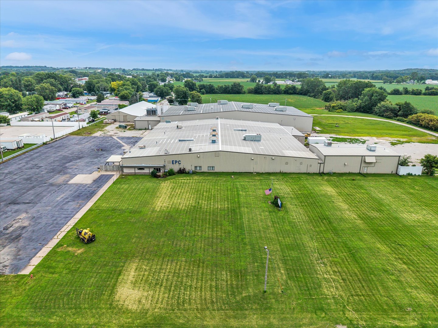 Photo of 202 1st Street, Kalona, IA 52247