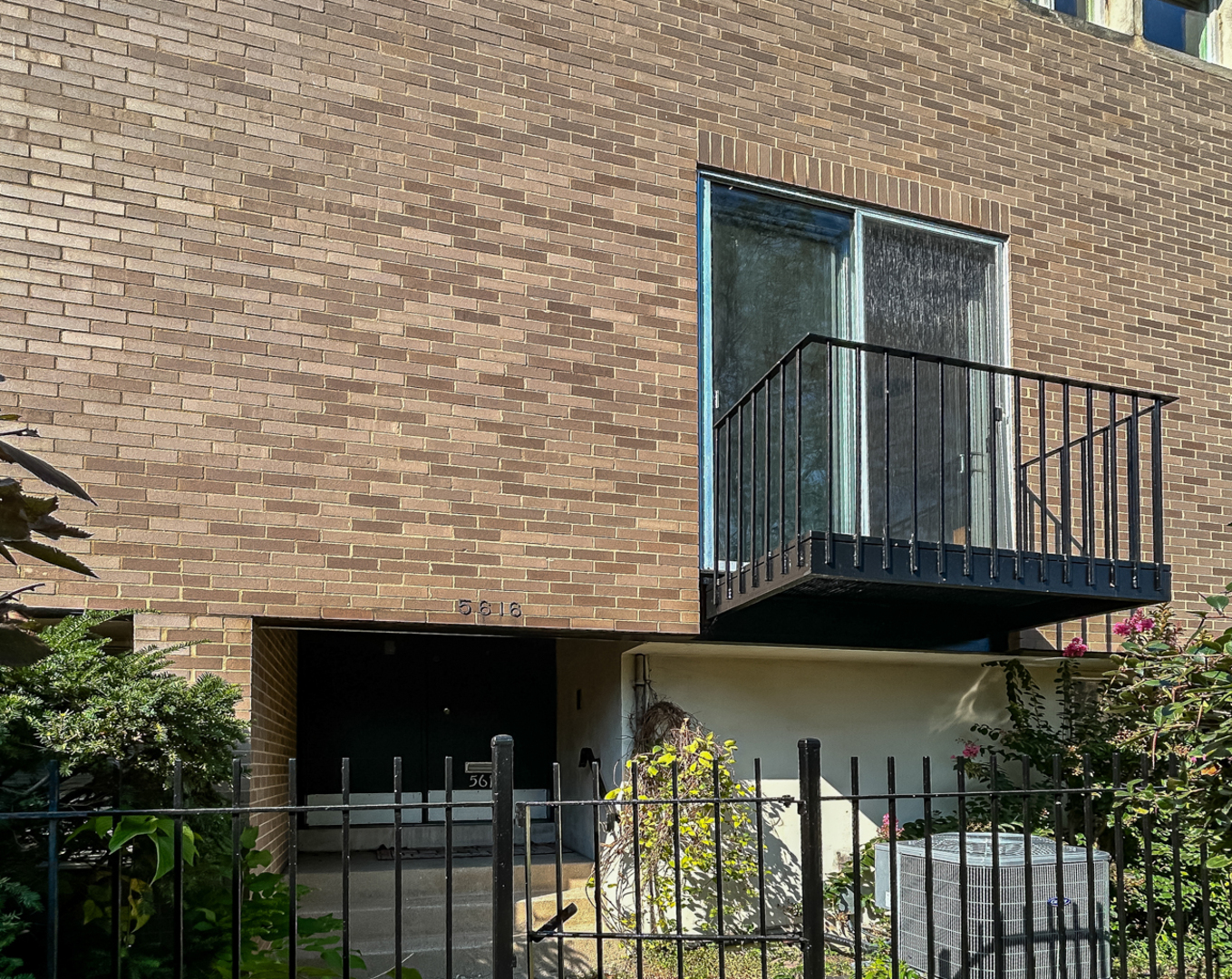 Photo of 5616 S Harper Avenue, Chicago, IL 60637