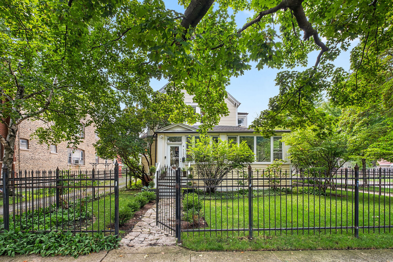 Photo of 4454 N Kostner Avenue, Chicago, IL 60630