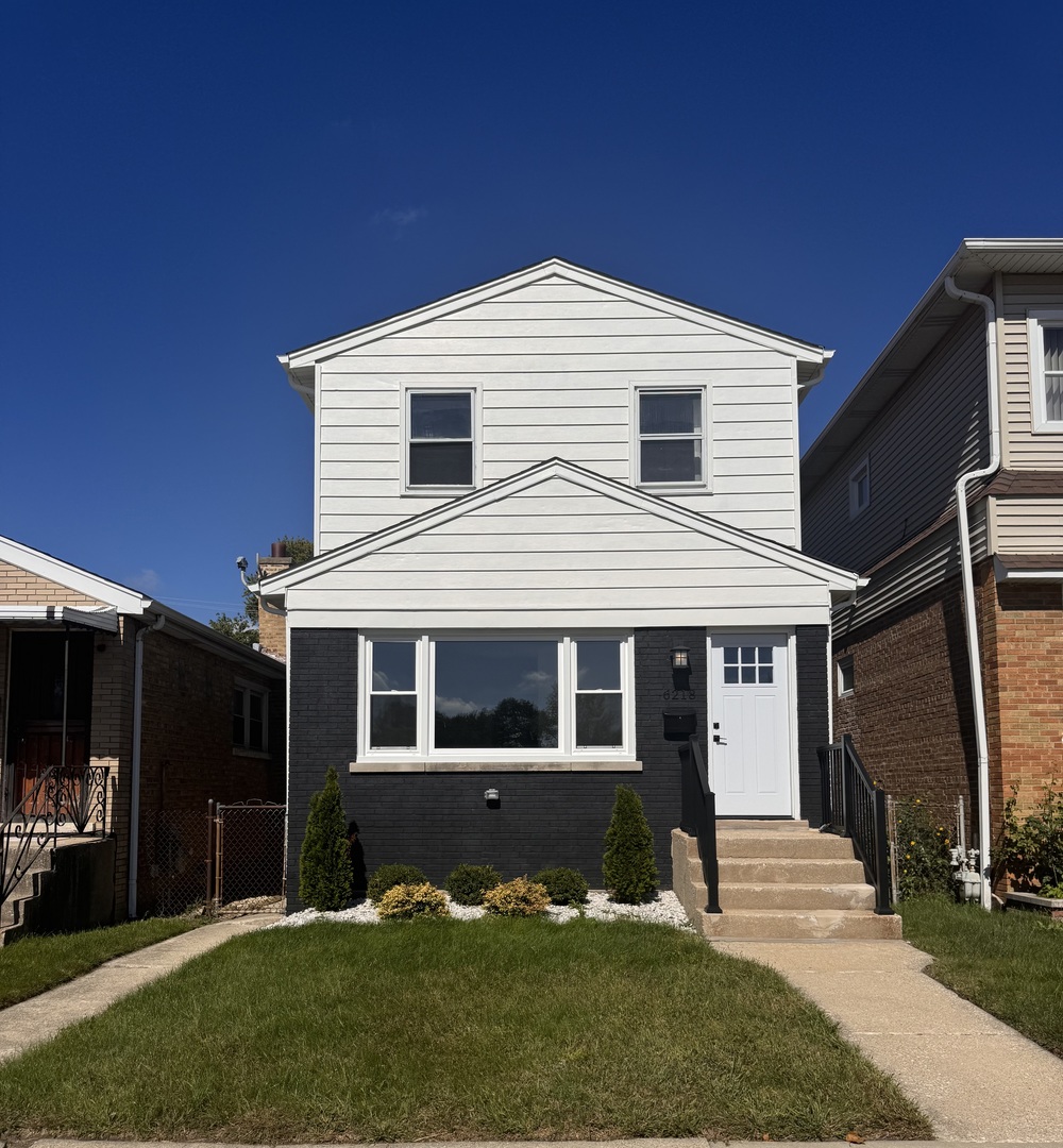 Photo of 6218 W Foster Avenue, Chicago, IL 60630
