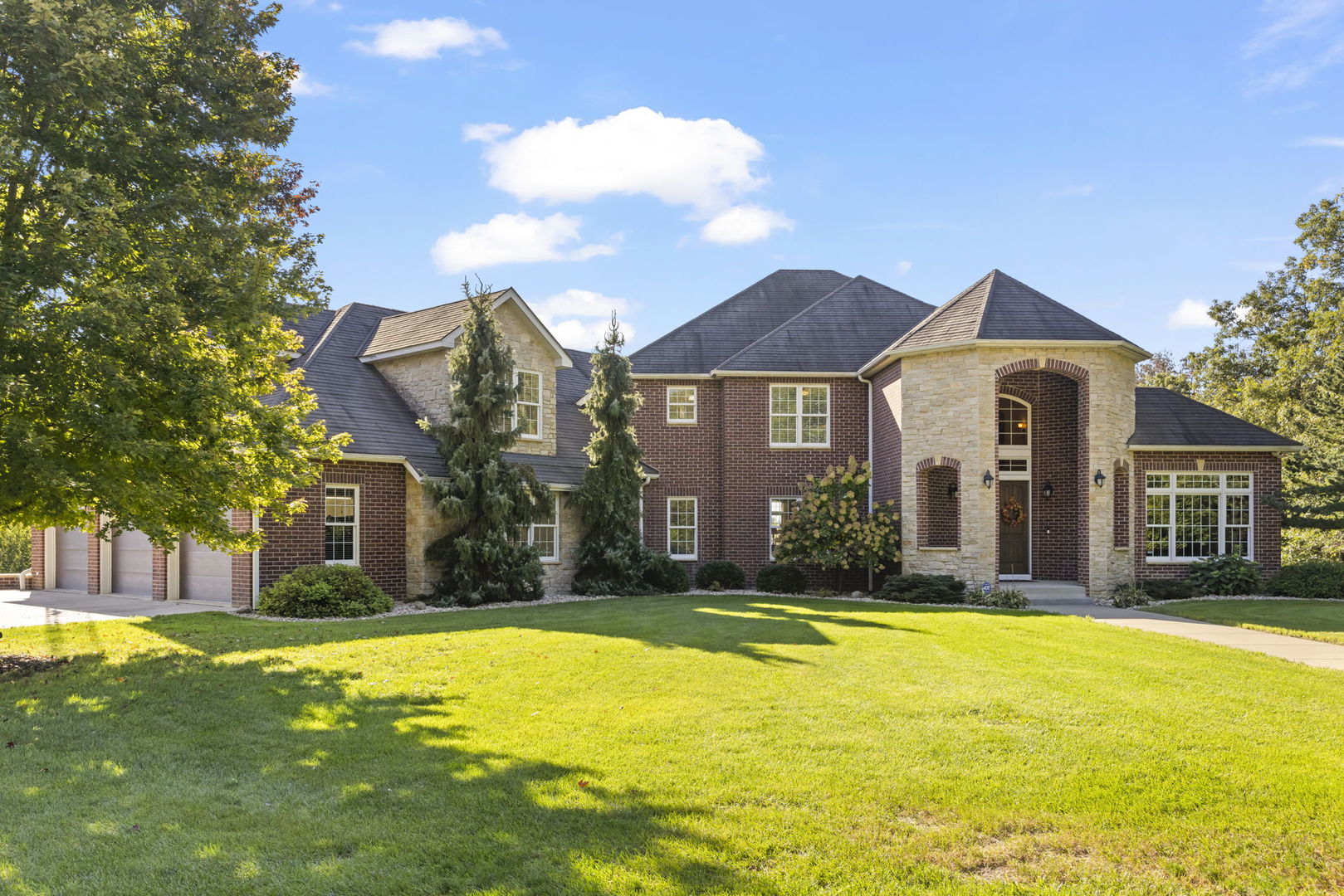 Photo of 1349 Sleepy Hollow Road, Amboy, IL 61310