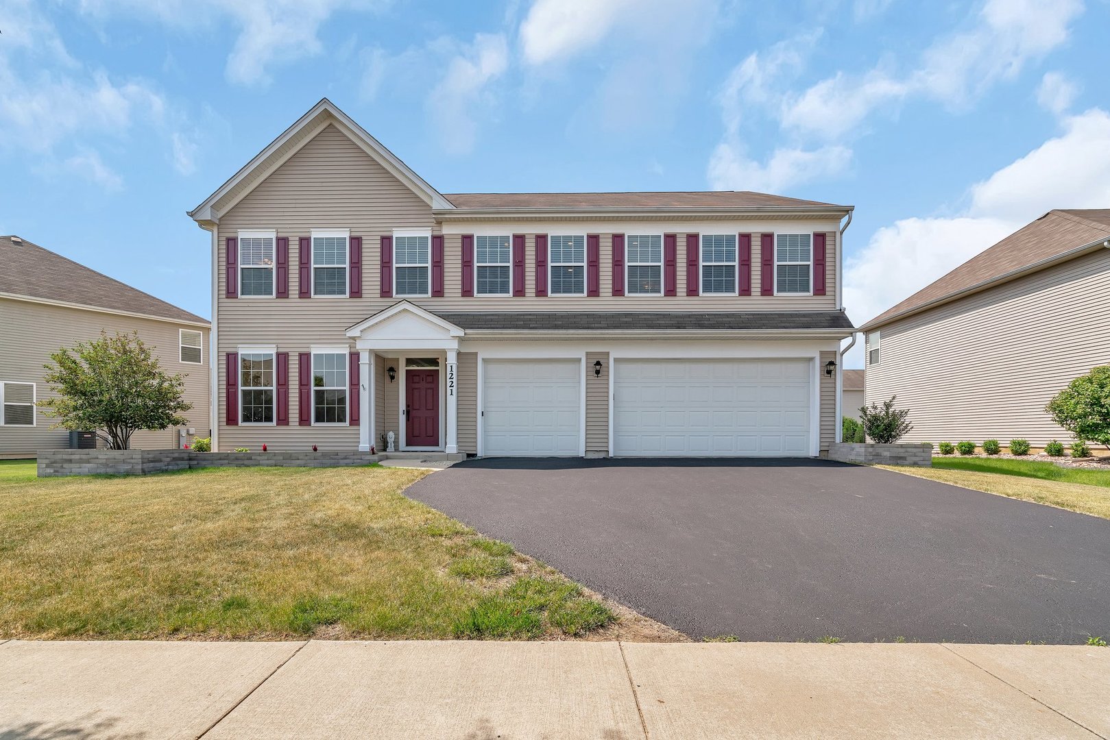 Photo of 1221 Winding Way, Bolingbrook, IL 60490