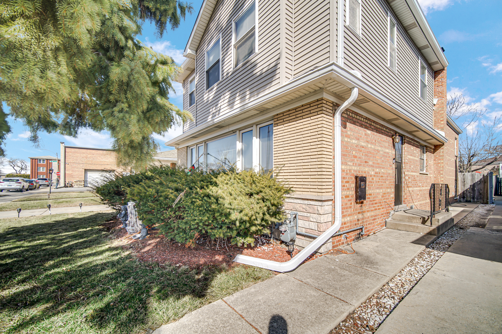 Photo of 8713 S Washtenaw Avenue, Evergreen Park, IL 60805