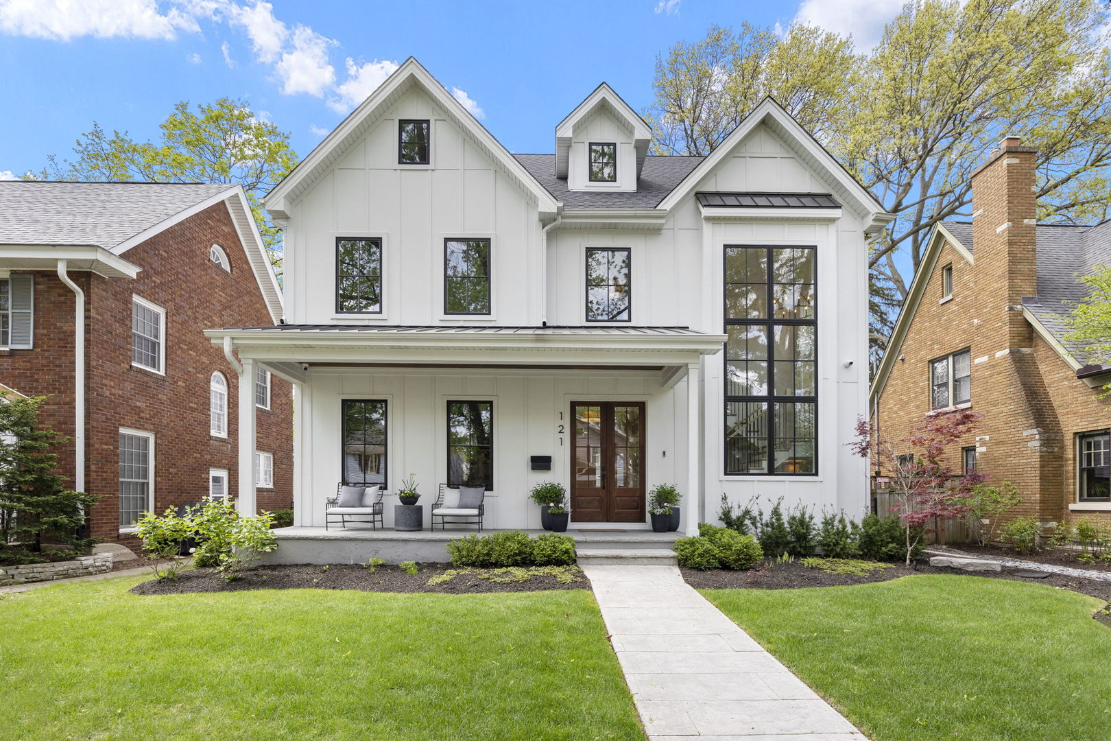 Photo of 121 N Julian Street, Naperville, IL 60540