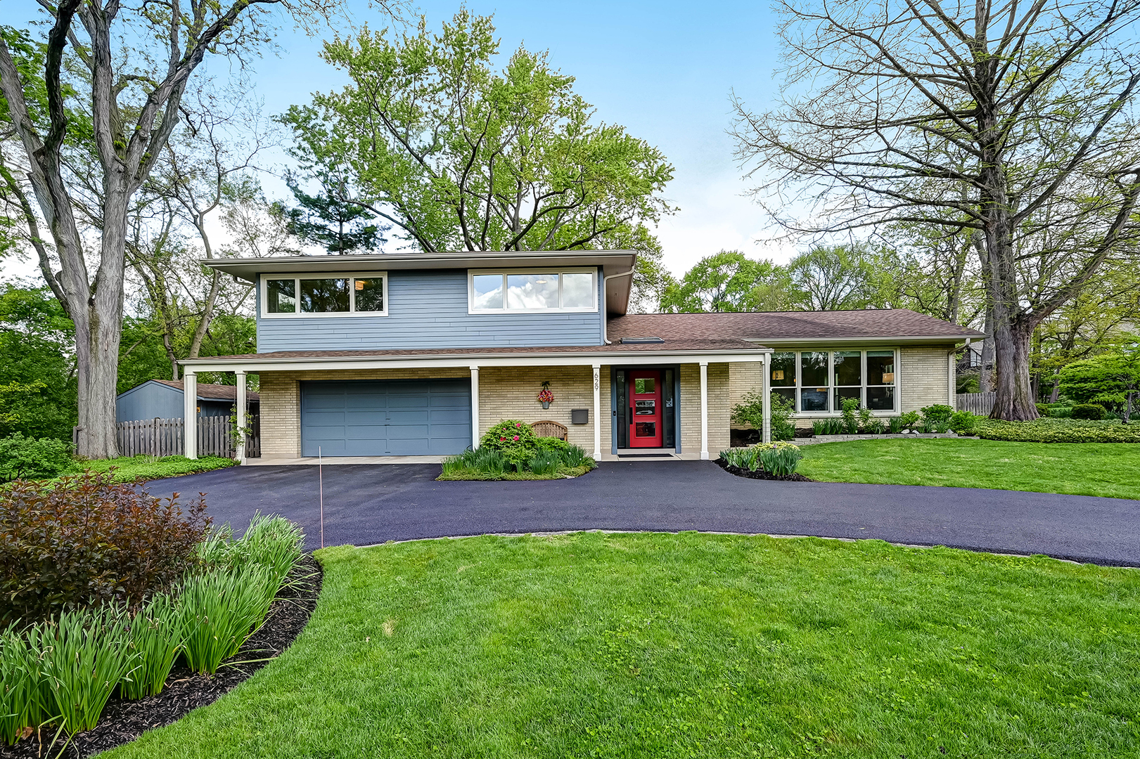 Photo of 629 W Elm Street, Wheaton, IL 60189