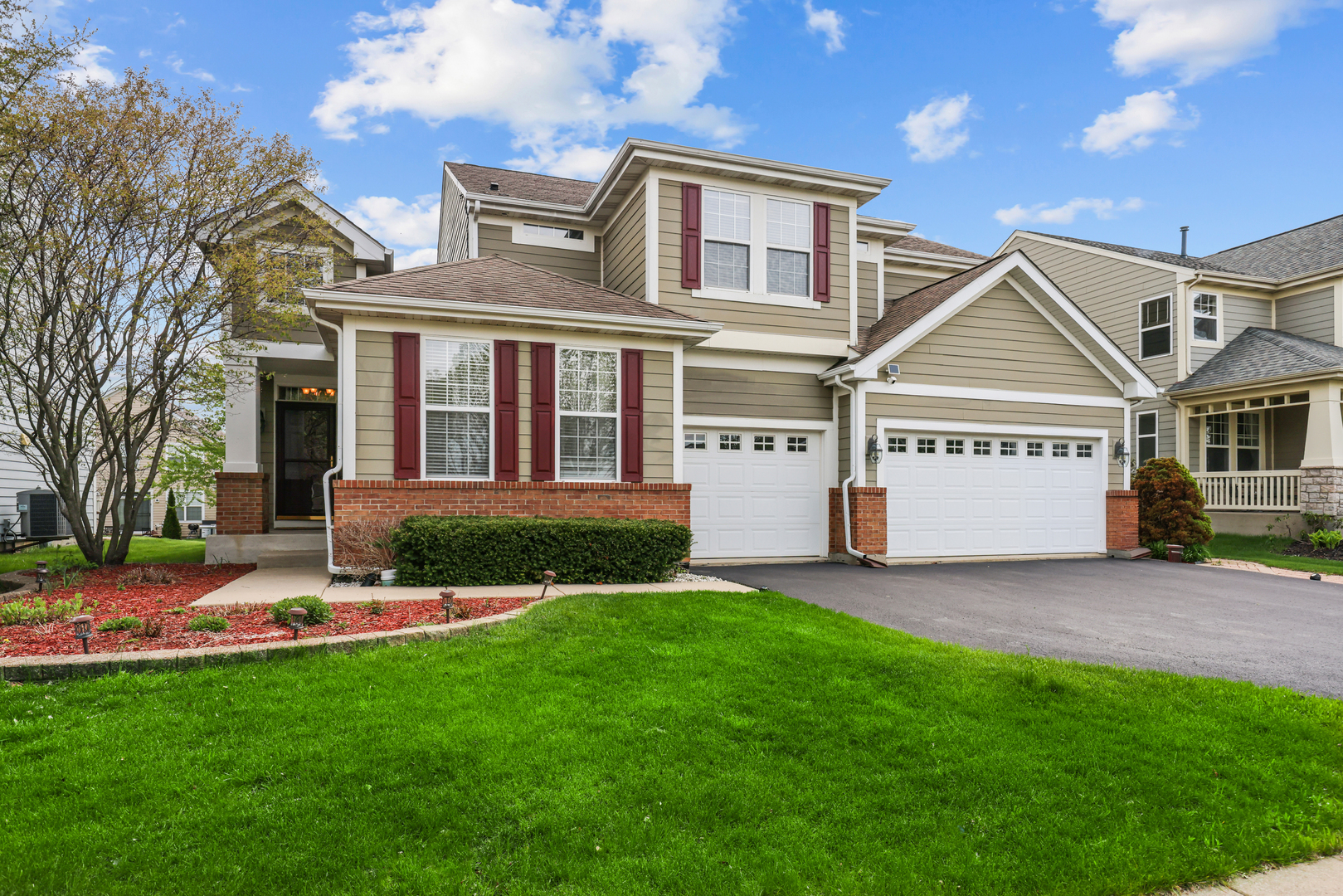 Photo of 239 Pawtucket Avenue, Elgin, IL 60124
