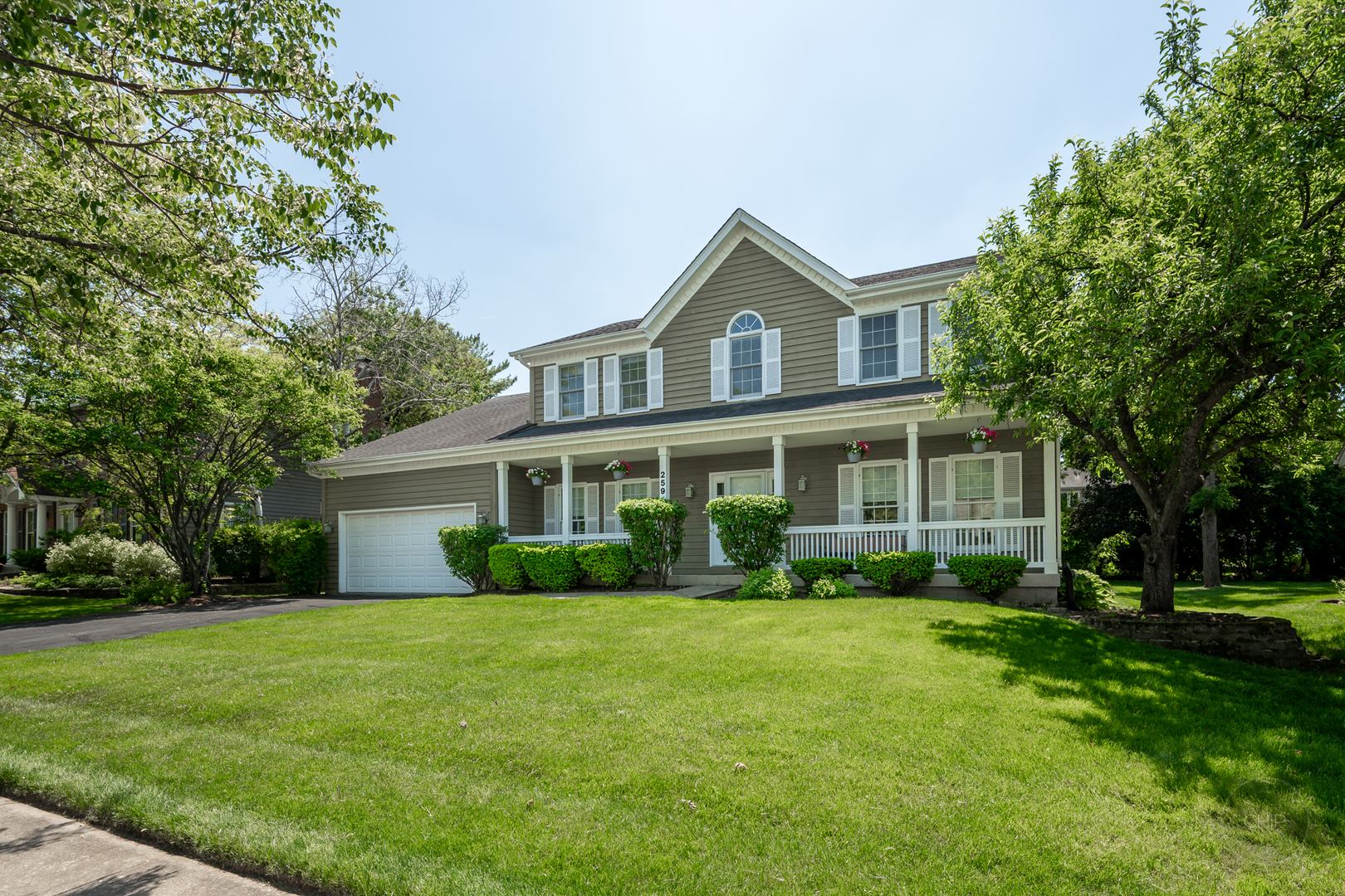 Photo of 259 MILLCREEK Lane, Naperville, IL 60540