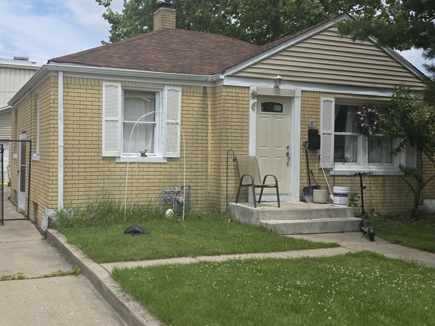 Photo of 9638 REEVES Court, Franklin Park, IL 60131