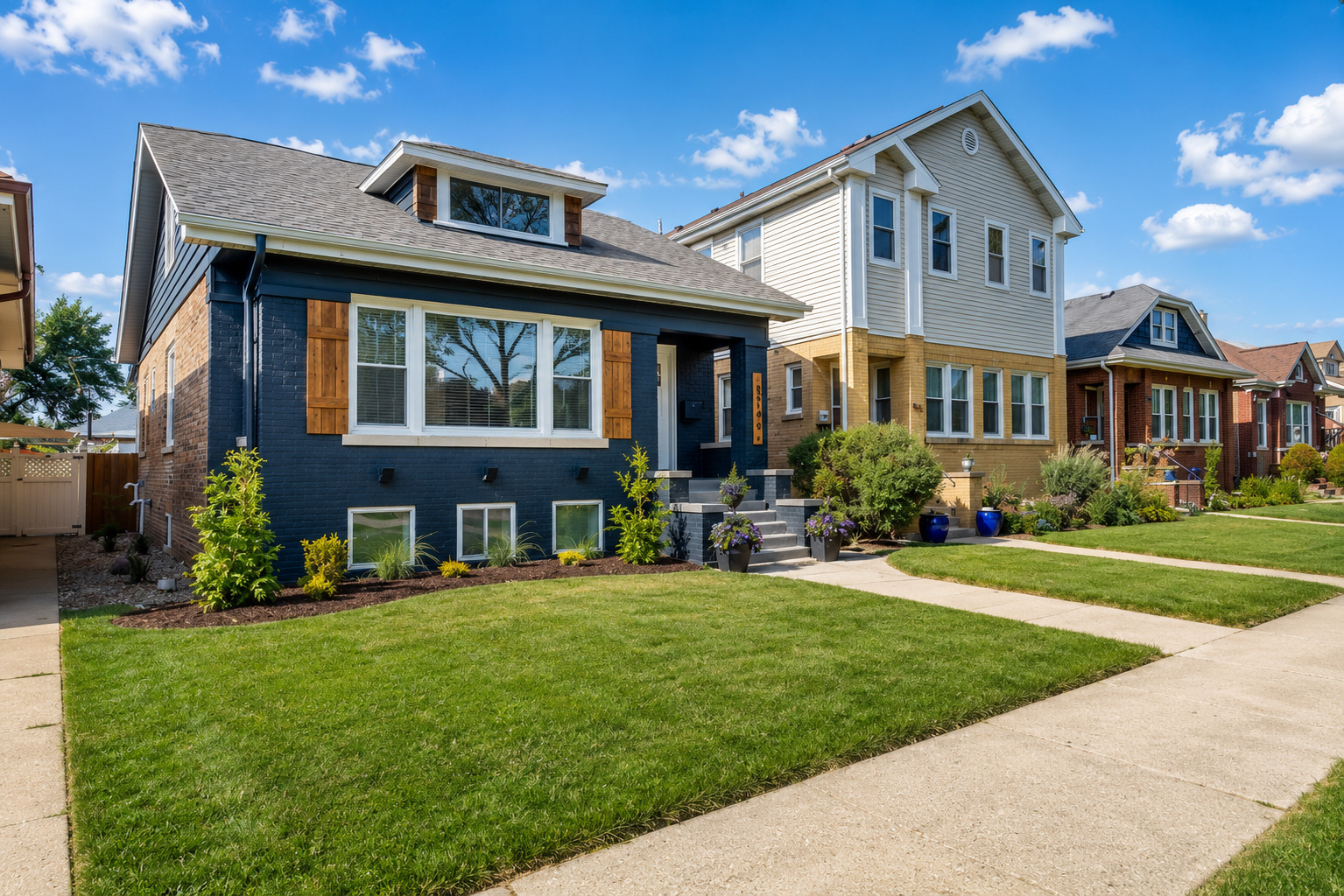 Photo of 5748 W Eastwood Avenue, Chicago, IL 60630