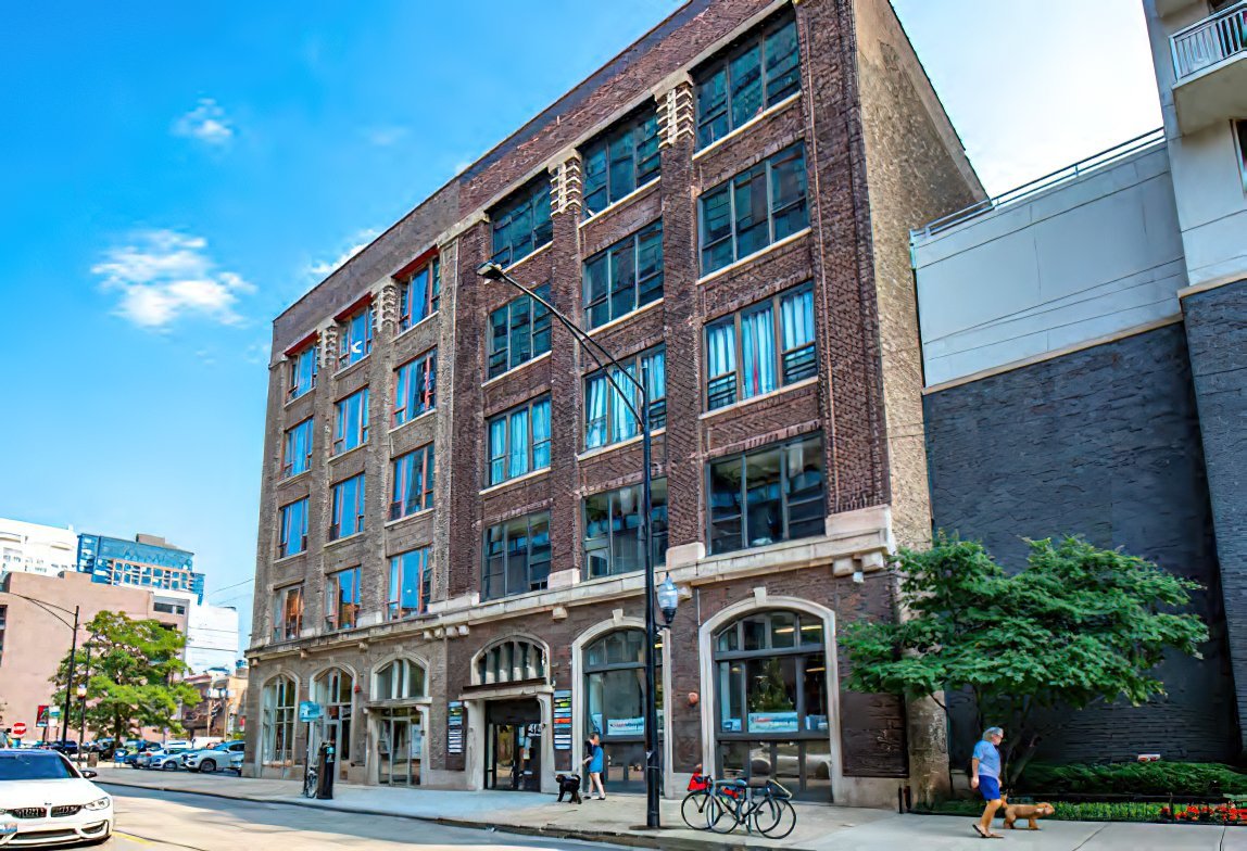 Photo of 415 W Huron Street, Chicago, IL 60654