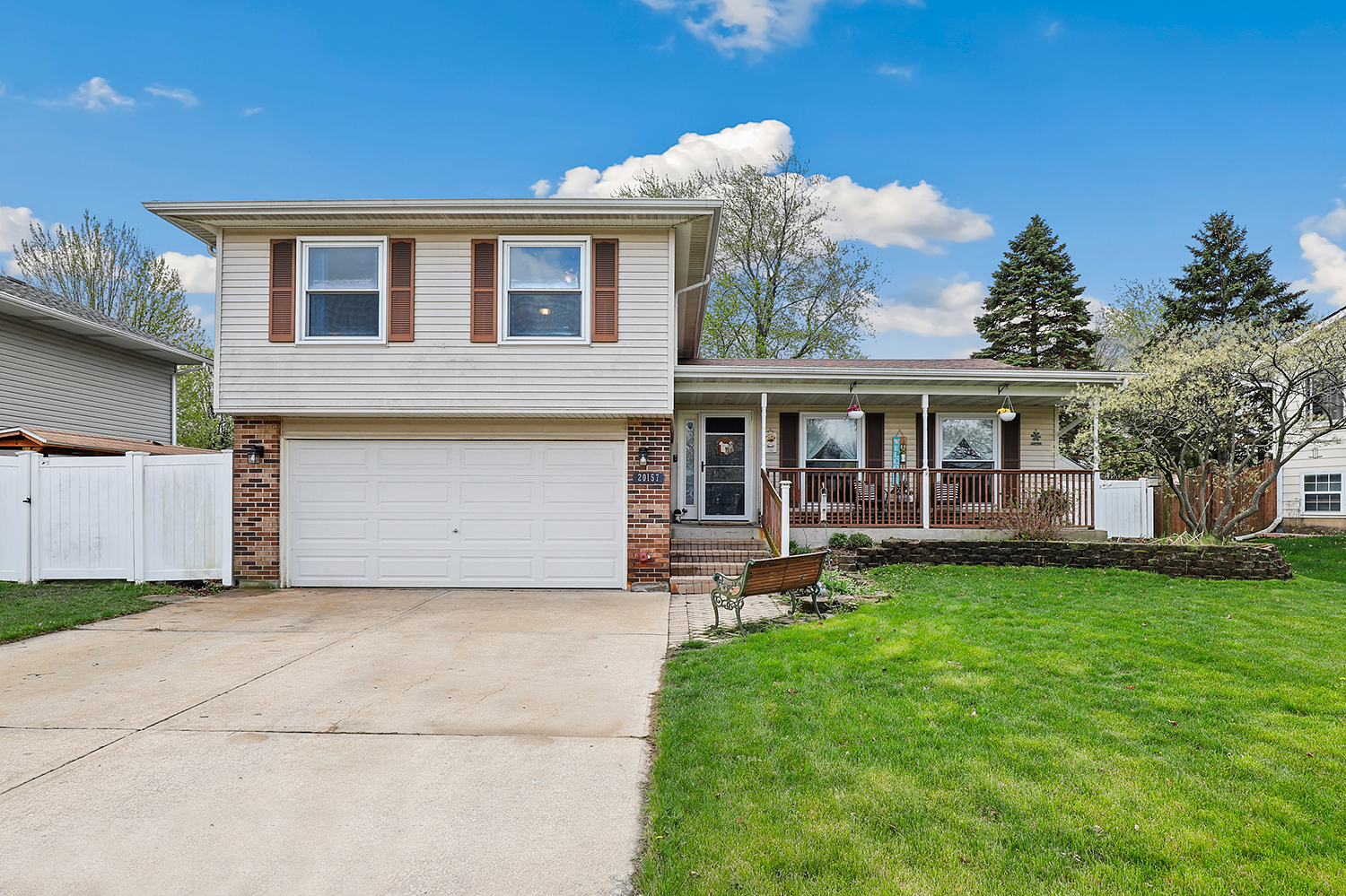 Photo of 20157 S Pine Hill Road, Frankfort, IL 60423