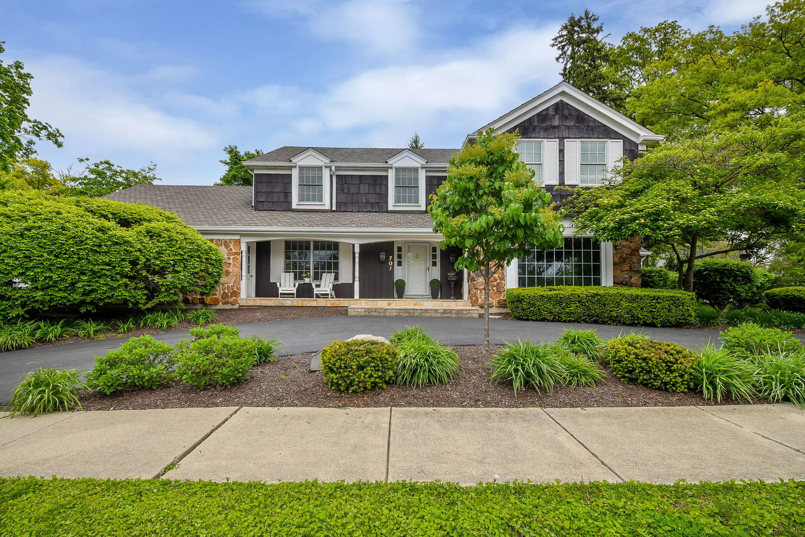 Photo of 707 Gary Court, Wheaton, IL 60187