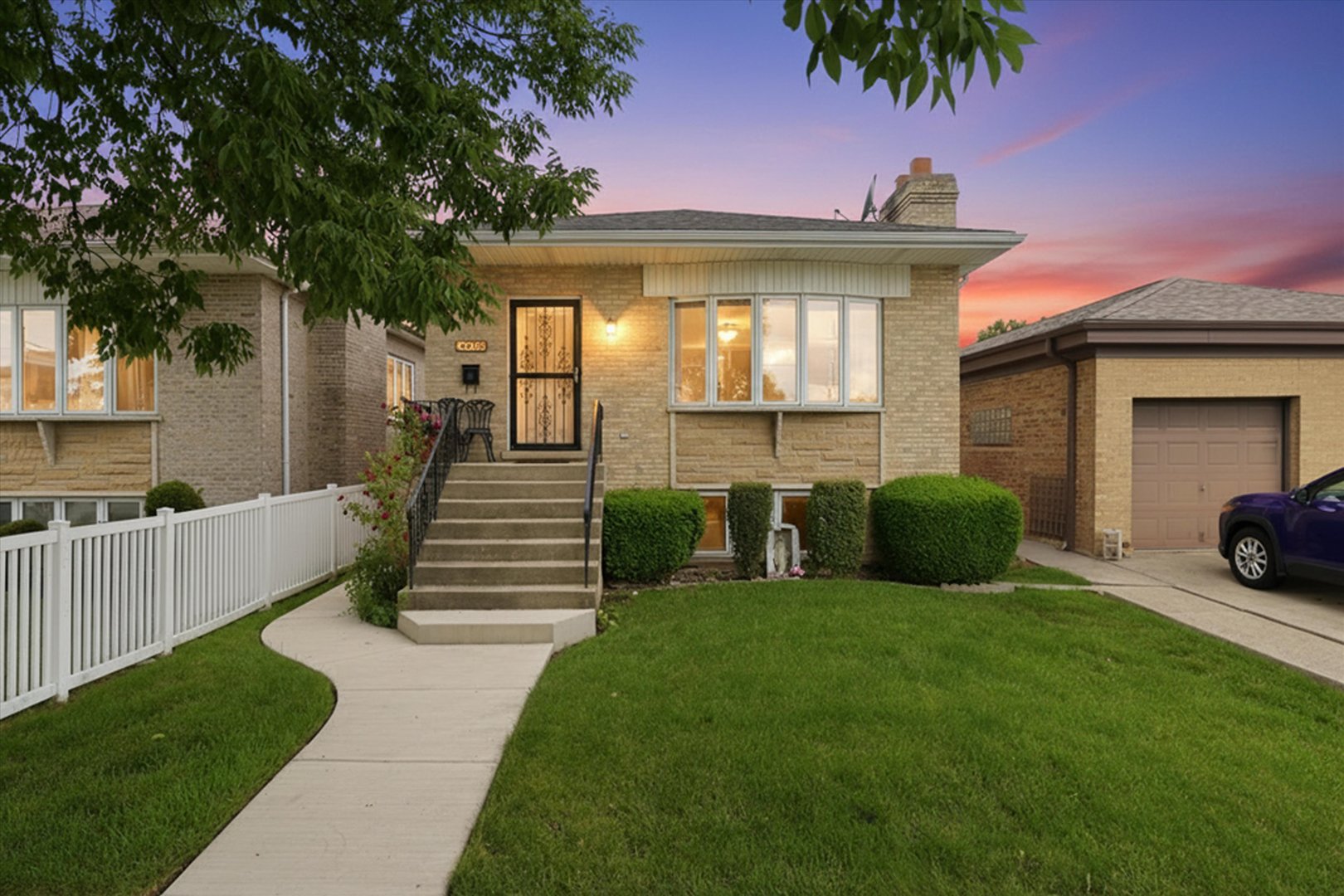 Photo of 4818 N Sayre Avenue, Chicago, IL 60656