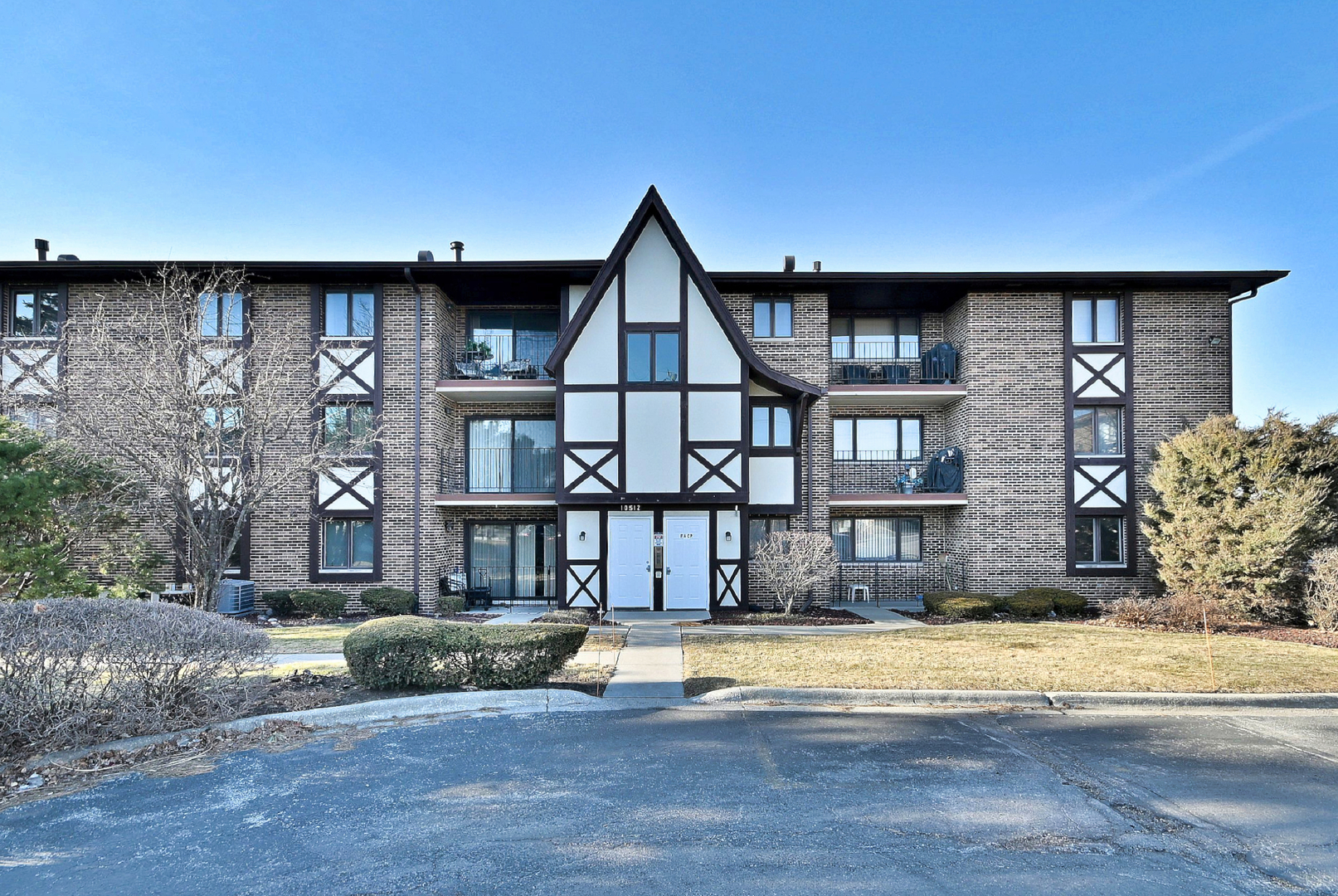 Photo of 10512 S RIDGE  COVE Drive, Chicago Ridge, IL 60415