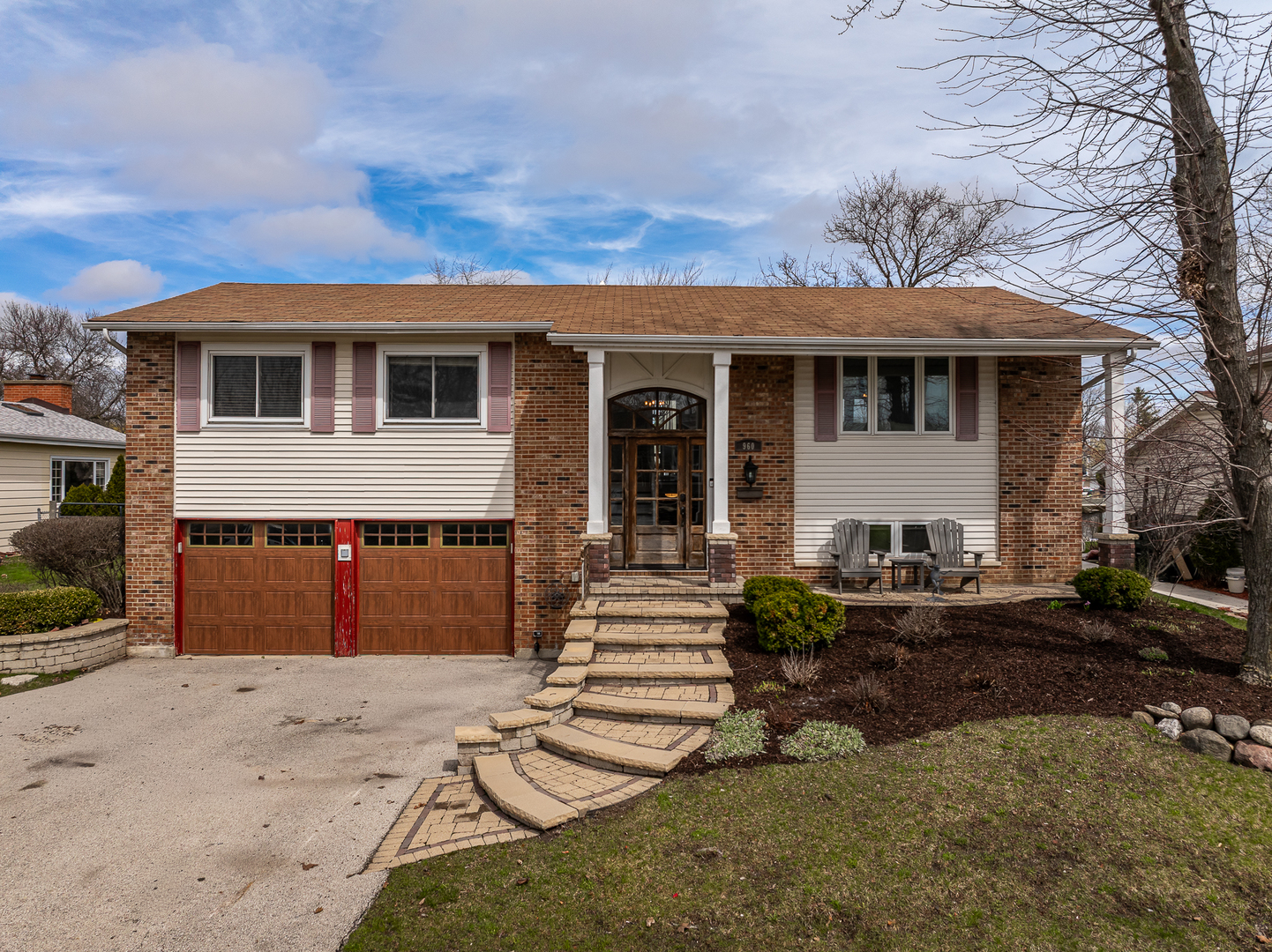 Photo of 960 Sycamore Court, Hoffman Estates, IL 60192