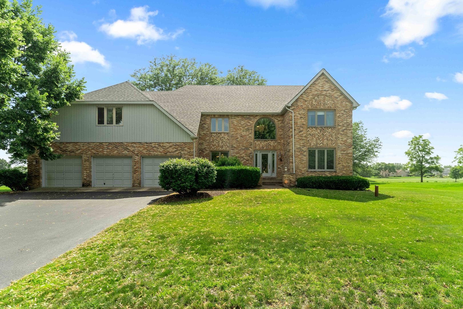 Photo of 24161 Brancaster Drive, Naperville, IL 60564