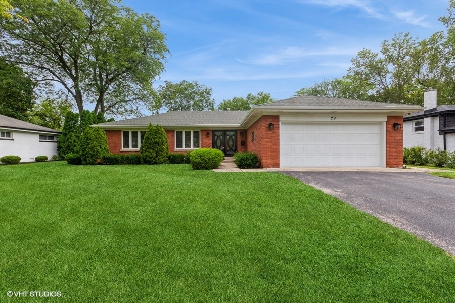 Photo of 29 Springlake Avenue, Hinsdale, IL 60521