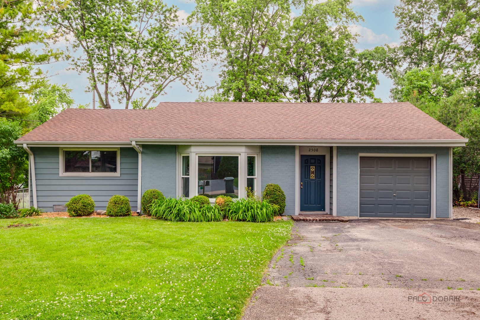 Photo of 2508 Highland Drive, Lindenhurst, IL 60046