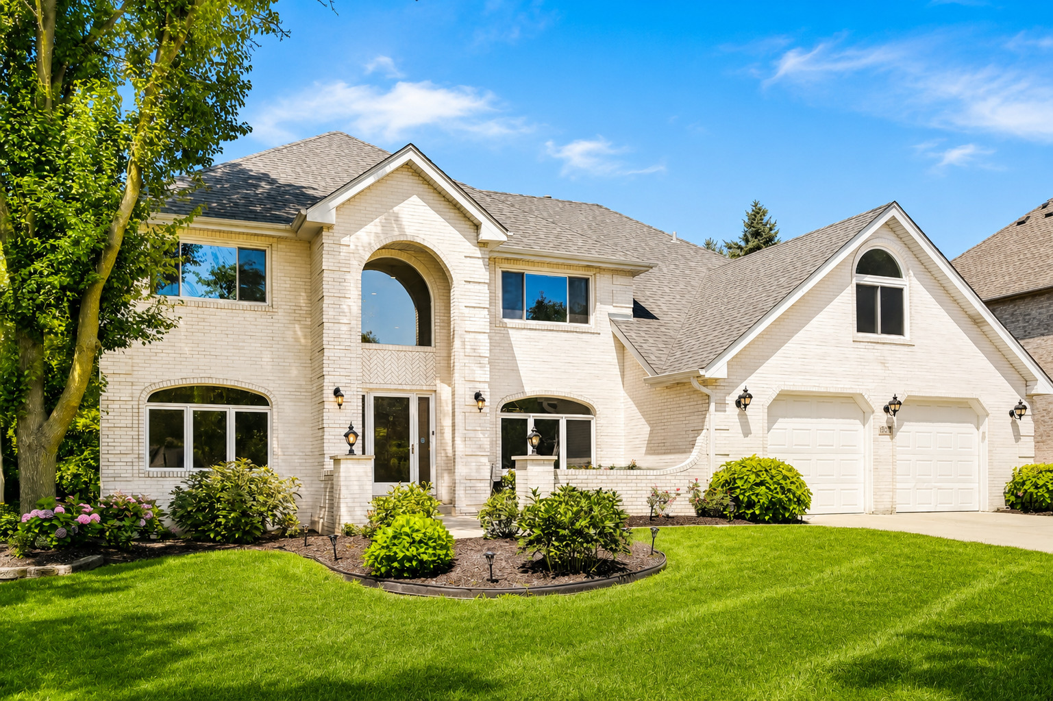 Photo of 6722 Sweetbriar Lane, Darien, IL 60561
