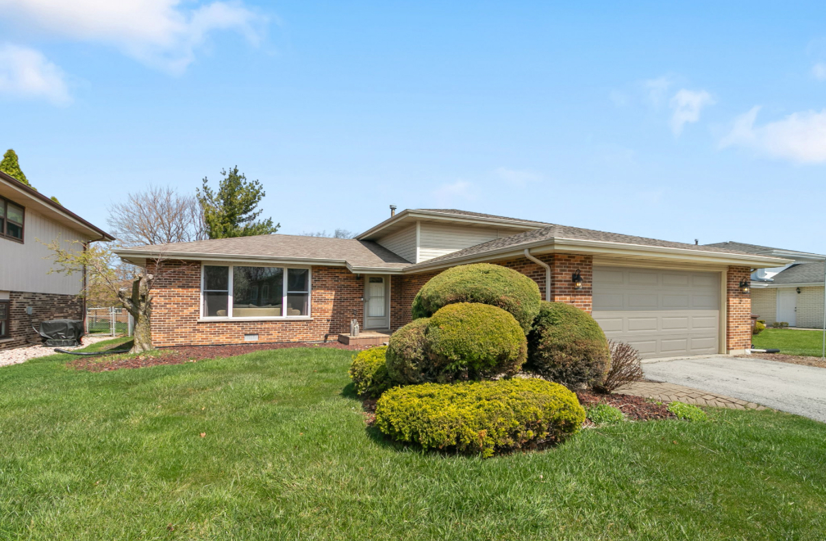 Photo of 7024 Brementowne Road, Tinley Park, IL 60477