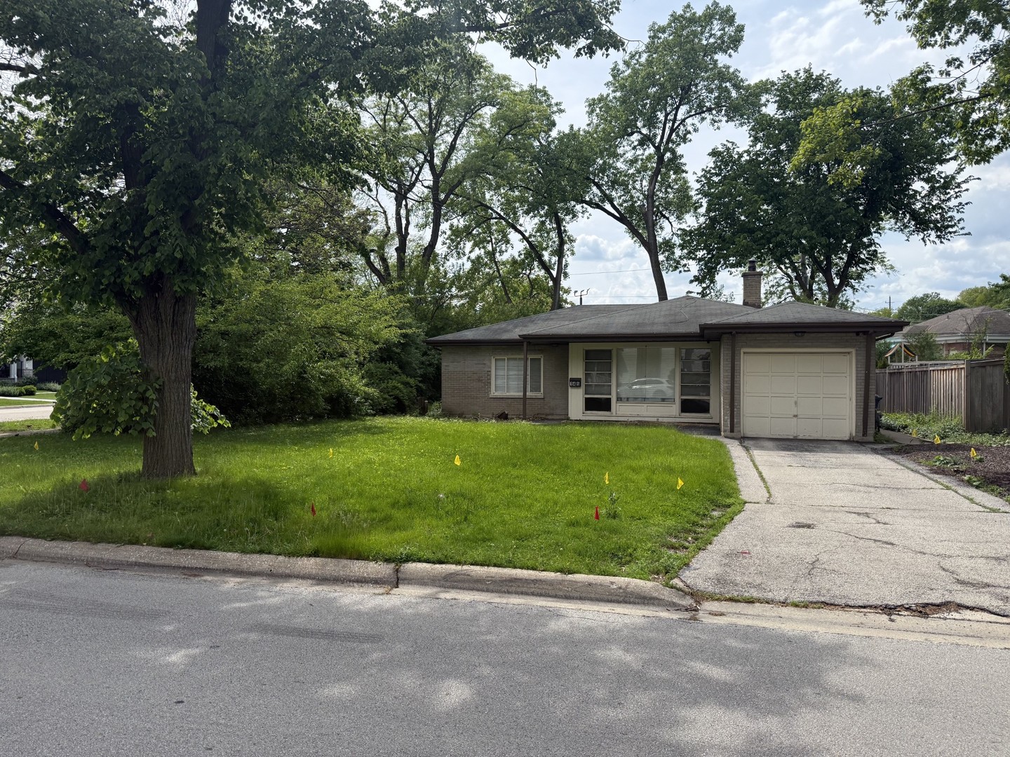 Photo of 146 S MADISON Street, Hinsdale, IL 60521