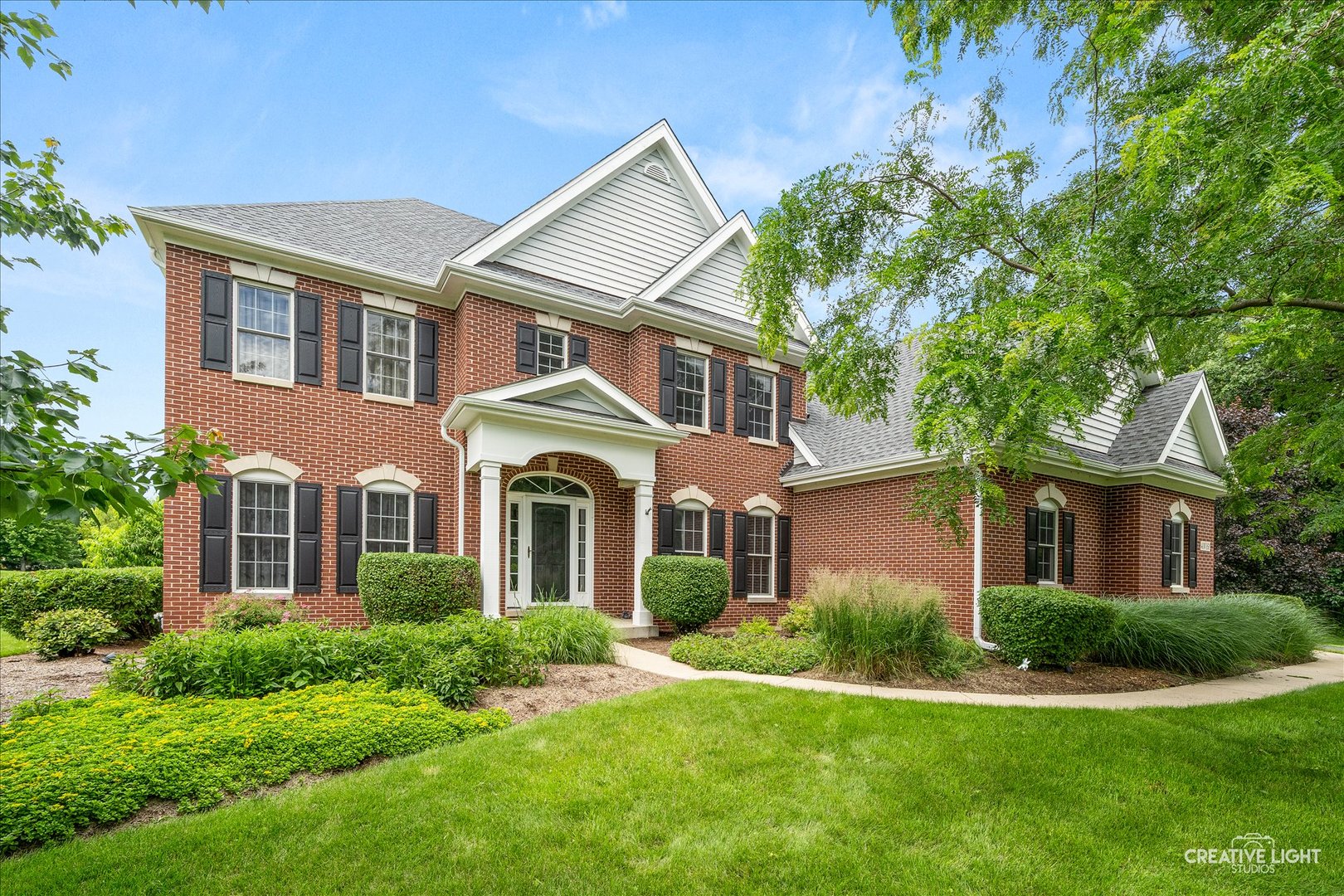 Photo of 40W850 Stonecrest Drive, Elgin, IL 60124