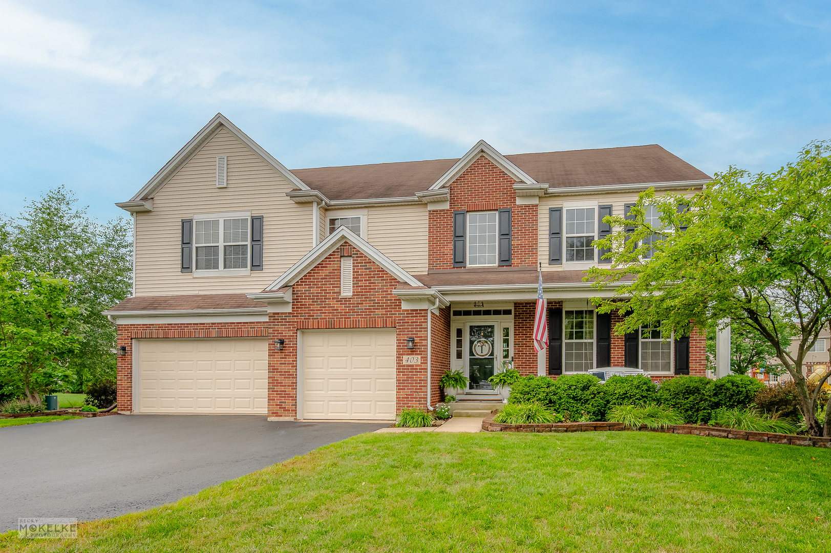 Photo of 403 Wilton Court, Oswego, IL 60543