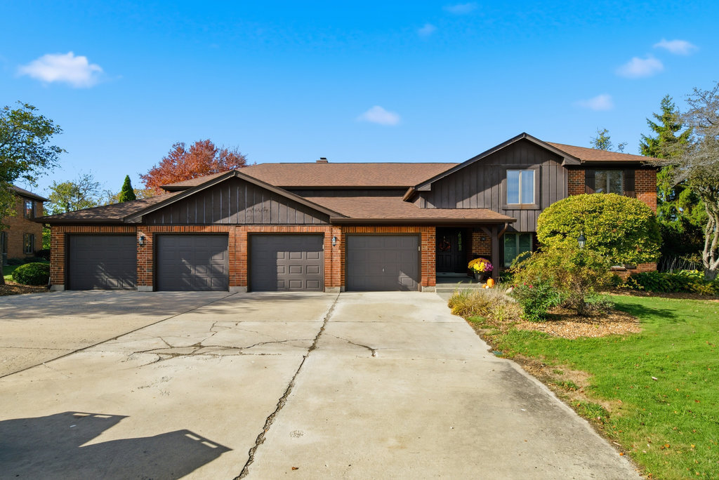 Photo of 90 Golfview Lane, Frankfort, IL 60423