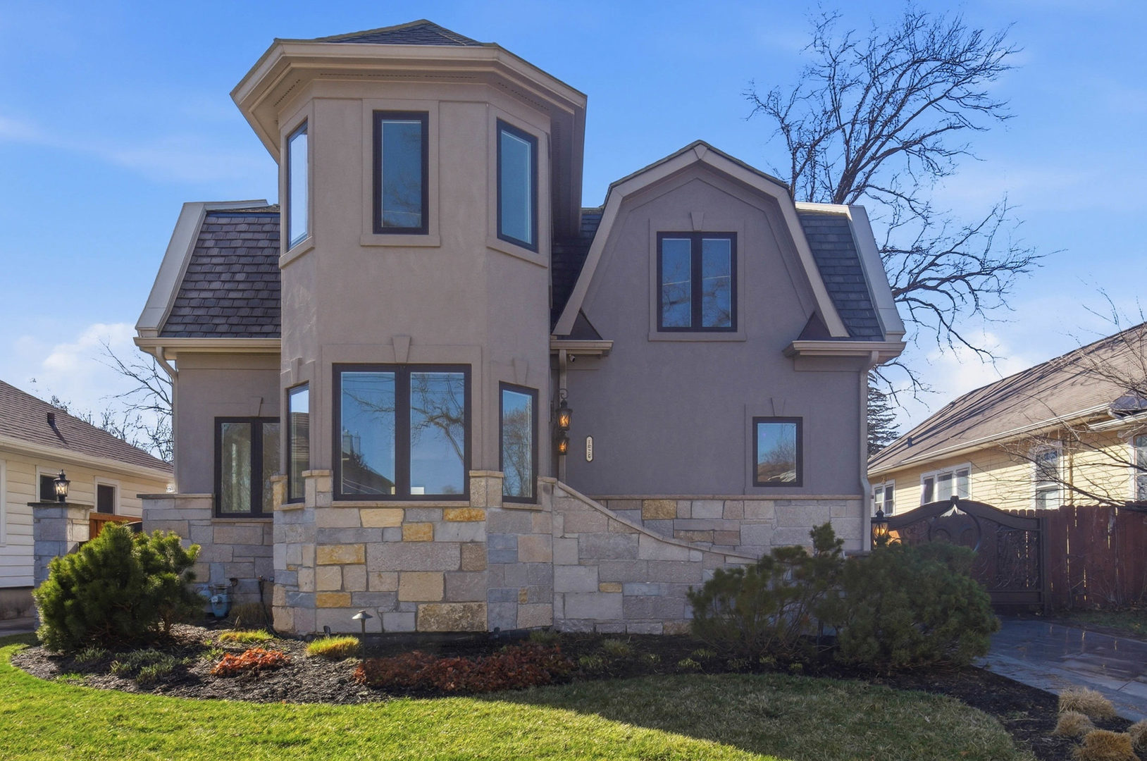 Photo of 1020 Hill Avenue, Elgin, IL 60120
