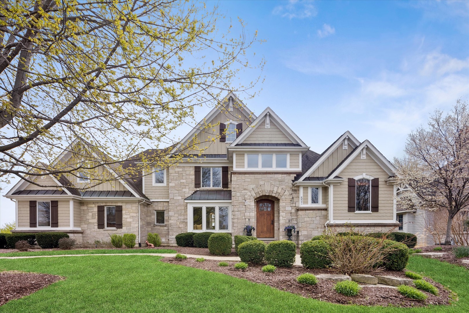 Photo of 521 River Ridge Drive, St. Charles, IL 60175