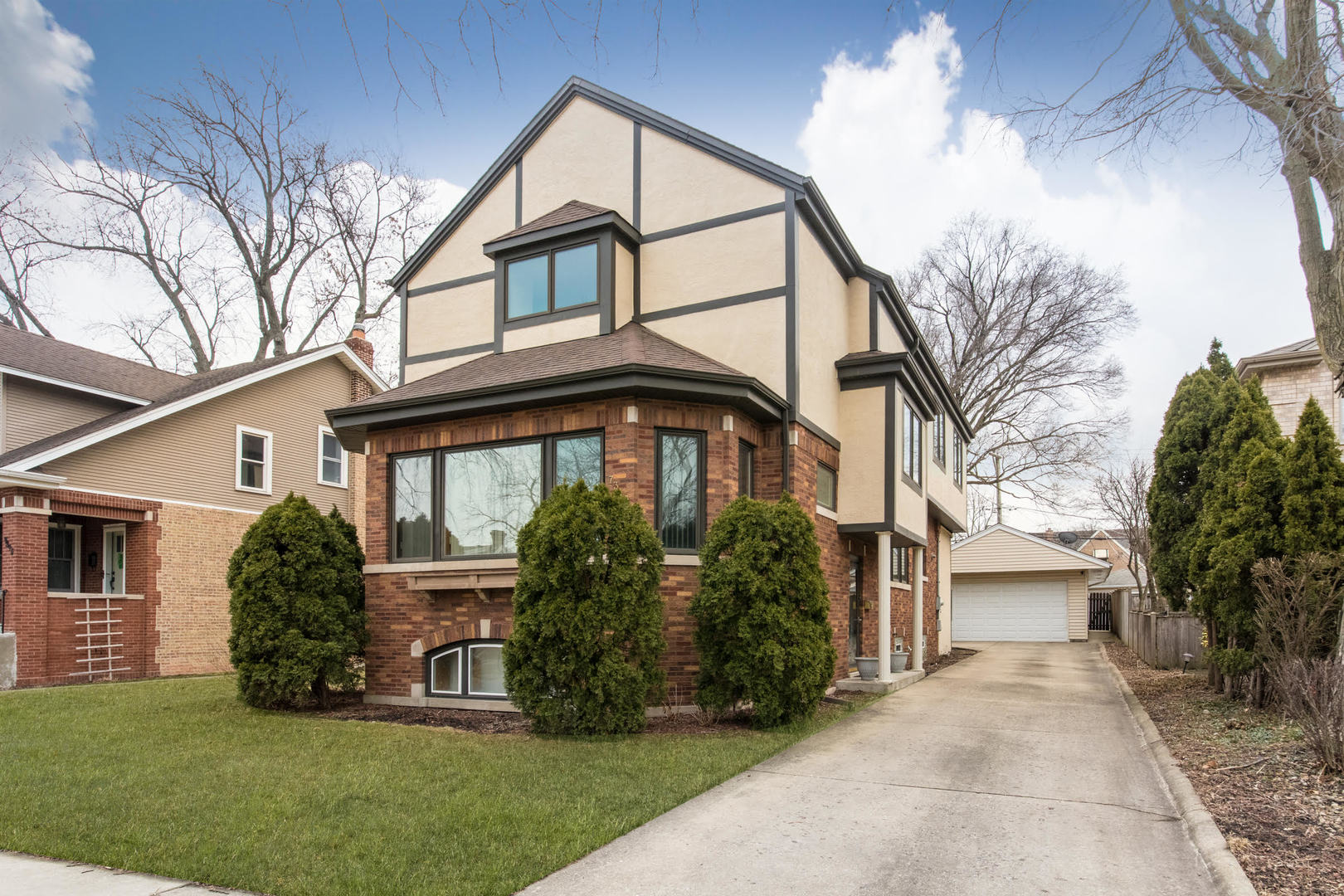 Photo of 7349 W Ibsen Street, Chicago, IL 60631