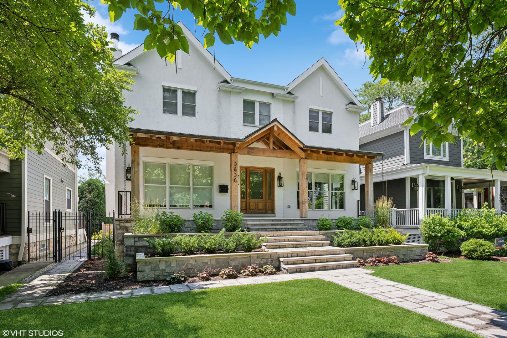 Photo of 3836 N KEELER Avenue, Chicago, IL 60641