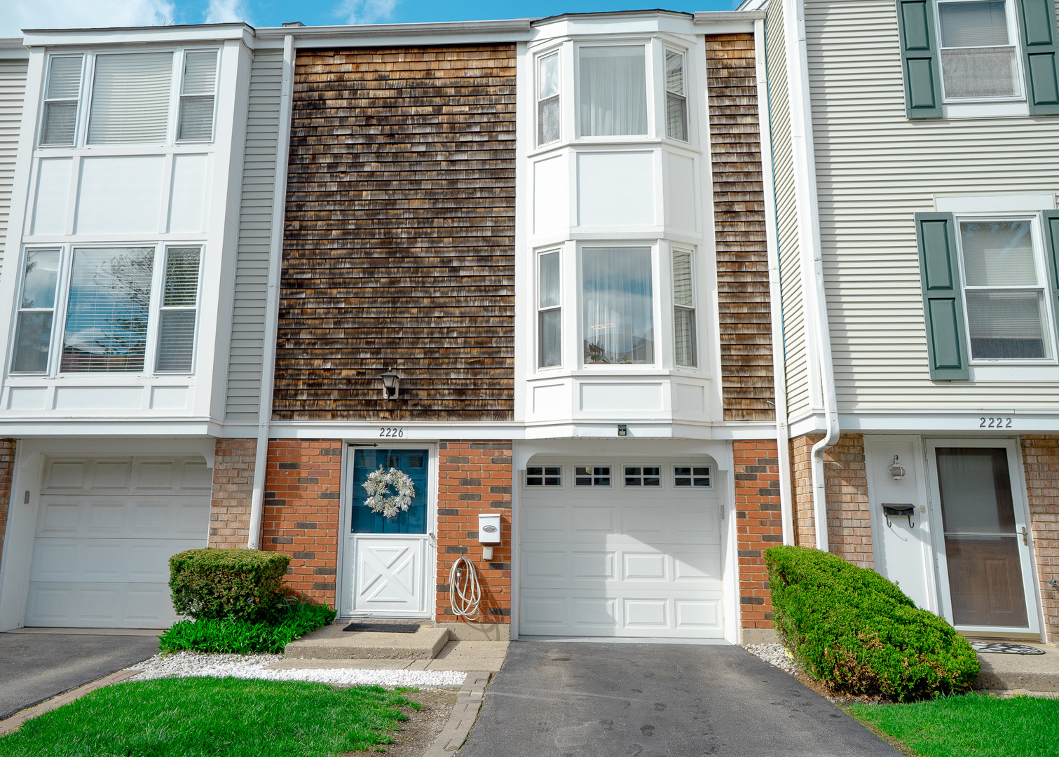 Photo of 2226 Langdon Place, Hoffman Estates, IL 60169