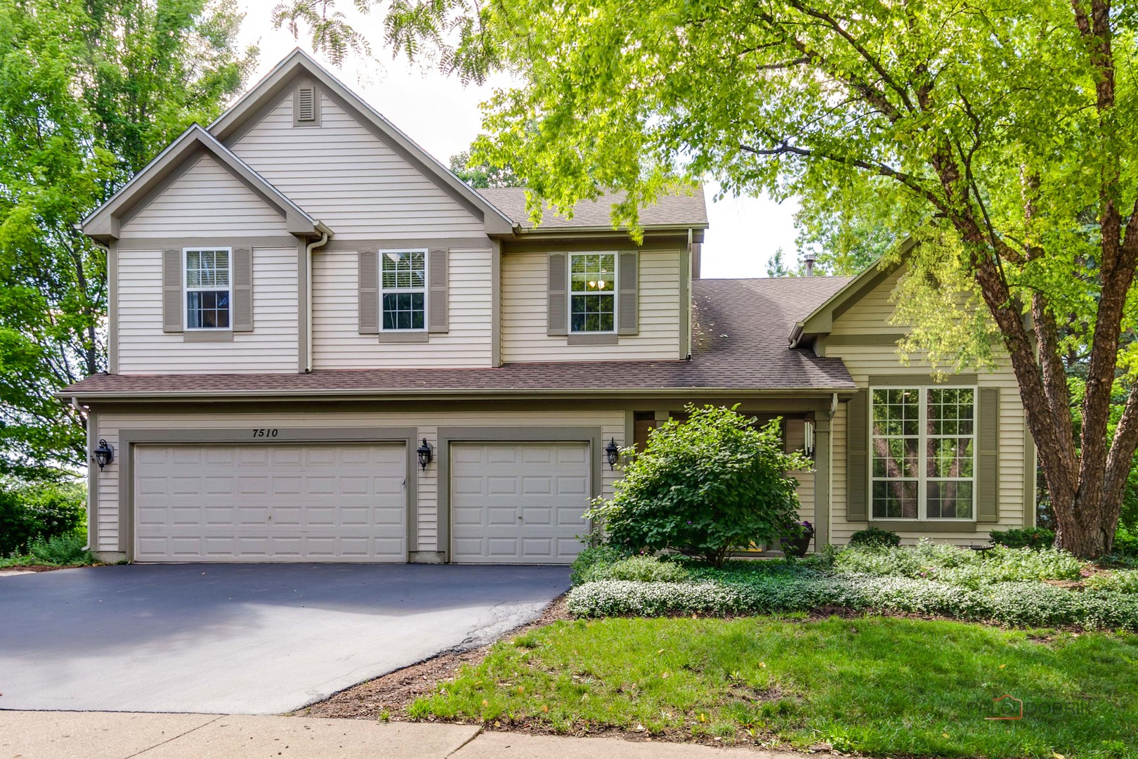 Photo of 7510 Clarewood Lane, Gurnee, IL 60031