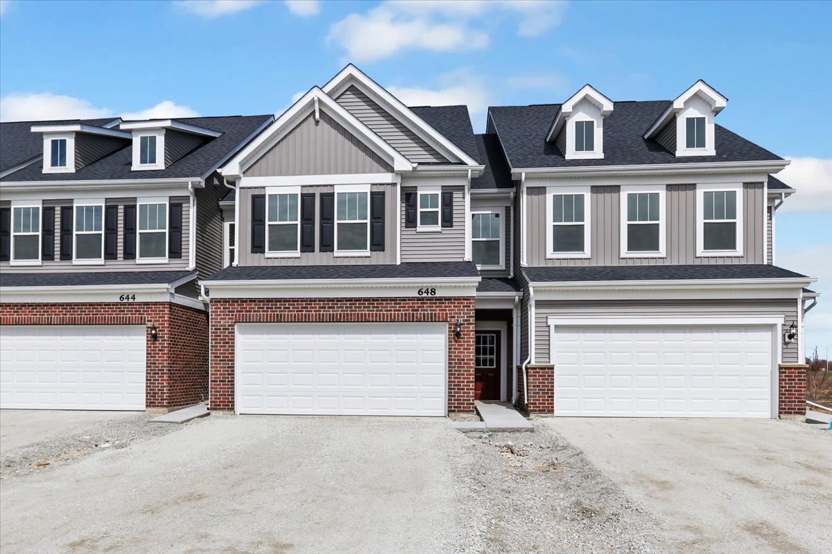 Photo of 2208 Ryegrass Lane, Bolingbrook, IL 60490