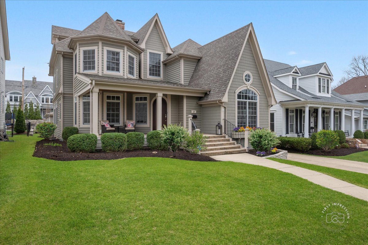 Photo of 427 S Sleight Street, Naperville, IL 60540